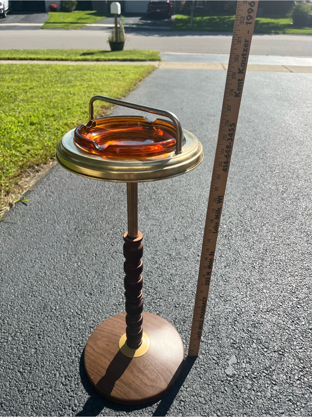Vintage Metal, Wood & Brass Standing Ashtray with Amber Glass Ashtray - Picture 6 of 6